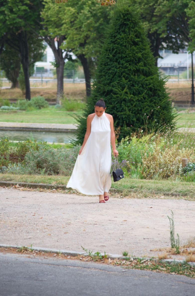 Robe Aix ivoire fond blanc